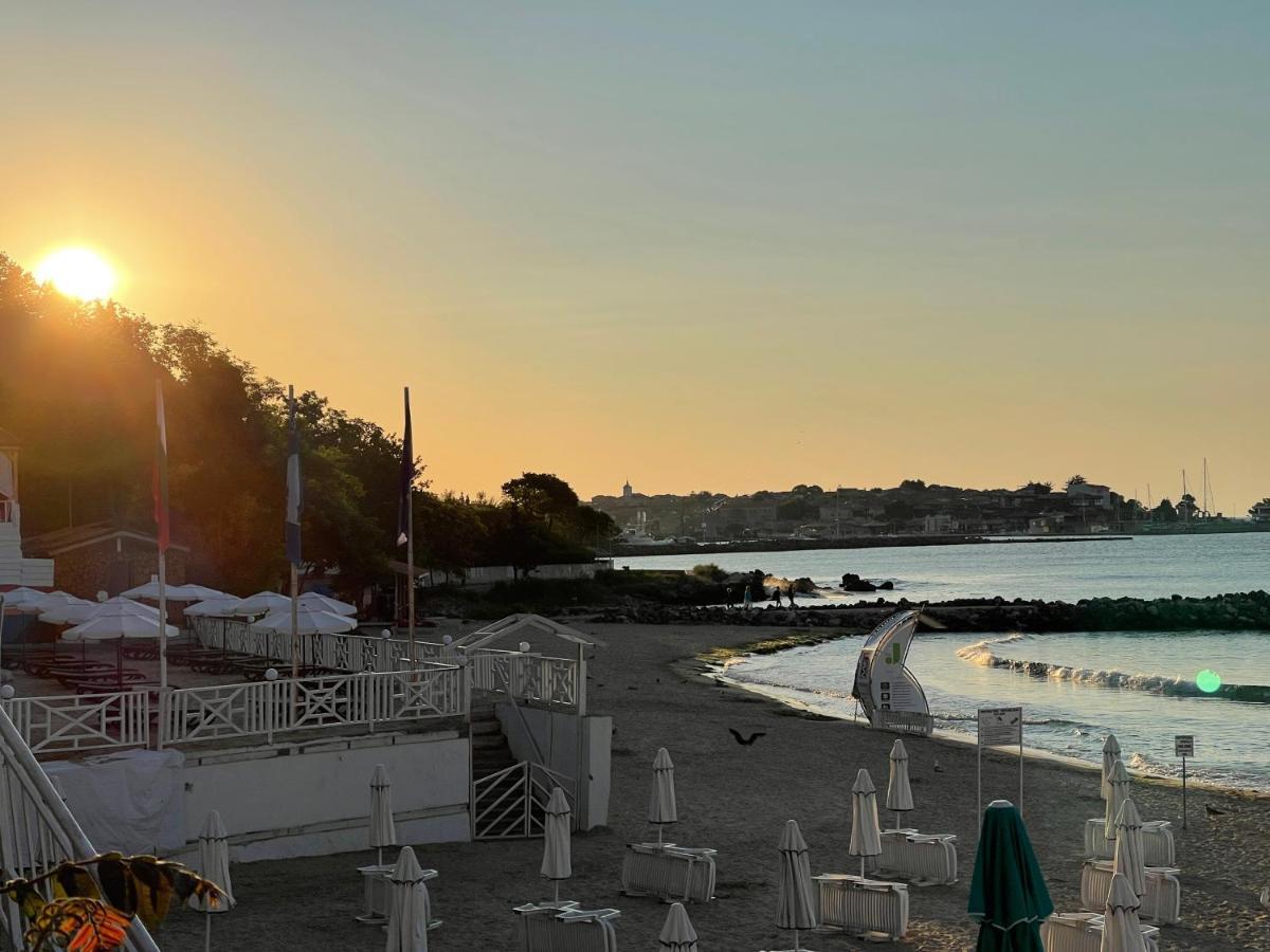 Alexandrov Plaza Studio Lägenhet Nesebar Exteriör bild